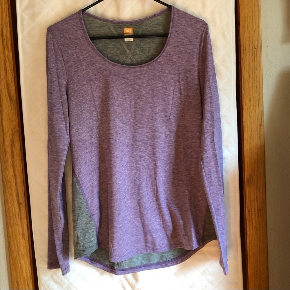 ✨STORE CLOSING SALE✨ EUC Lucy Activewear Long Sleeve Tee